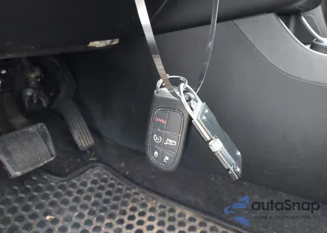 2019 Jeep Cherokee Latitude Plus 4X4 из США, поврежденный, VIN 1C4PJMLX7KD114052